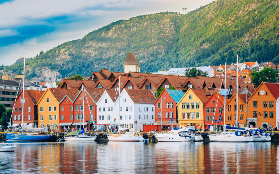 Blick auf historische Gebäude, Bryggen in Bergen, Norwegen.