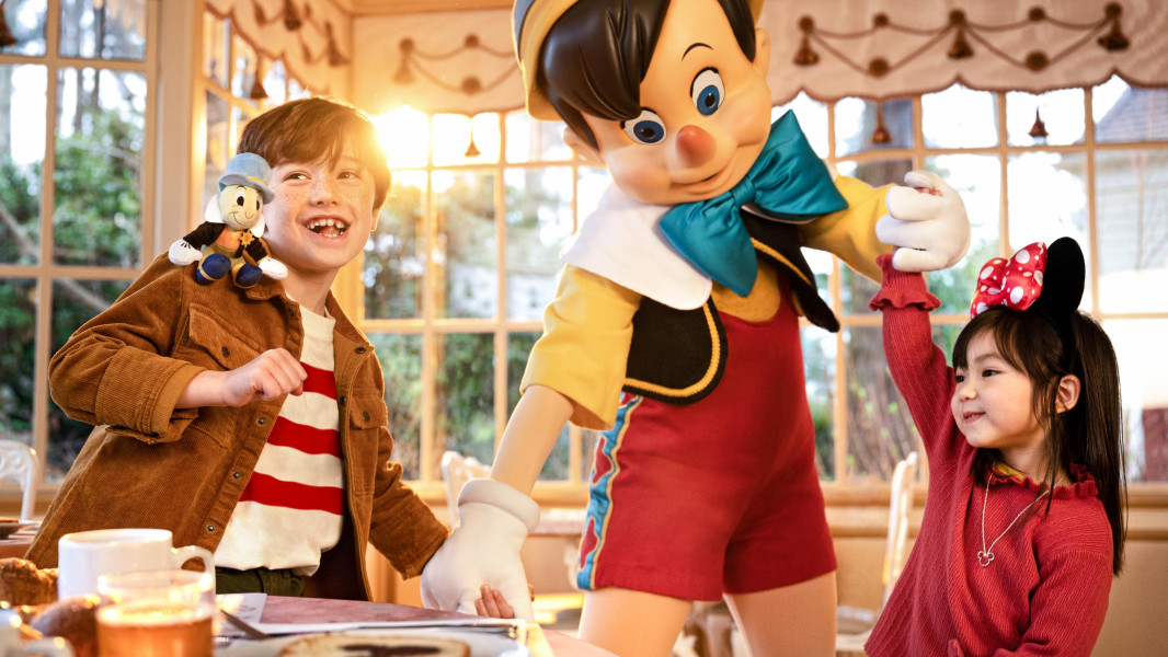 Essen mit den ber&uuml;hmten Disney Figuren 